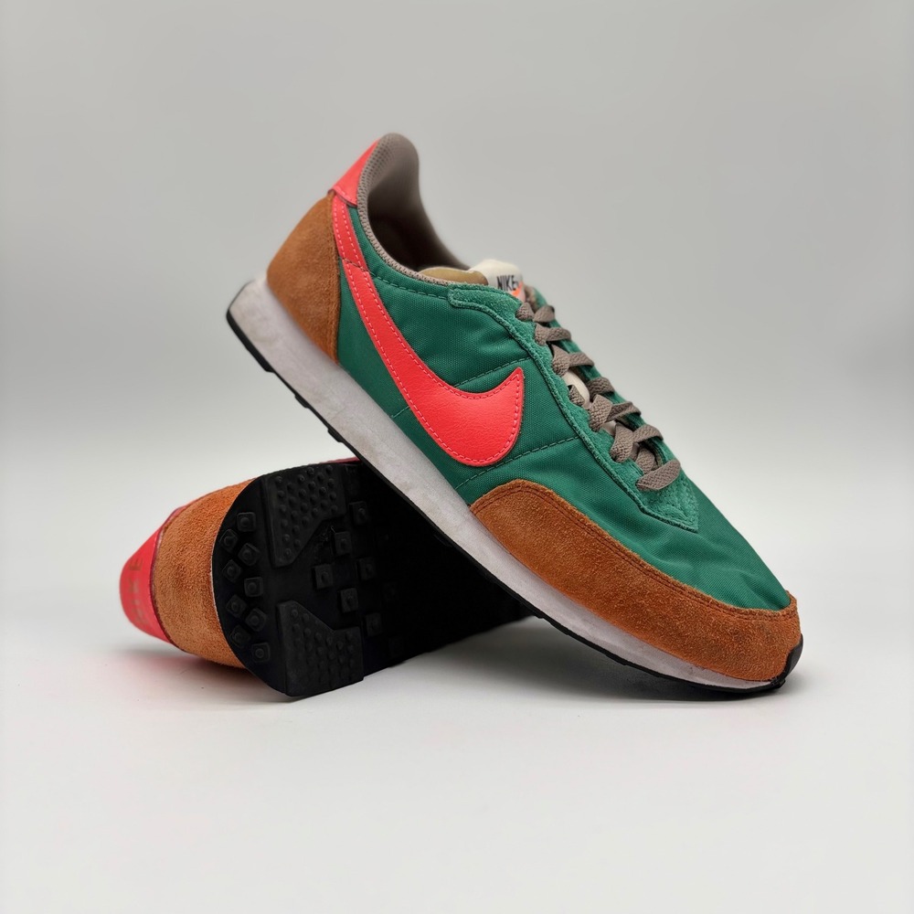 Nike Waffle Trainer 2 Green Noise‎ Sport Spice Mens 9 DC2646-300